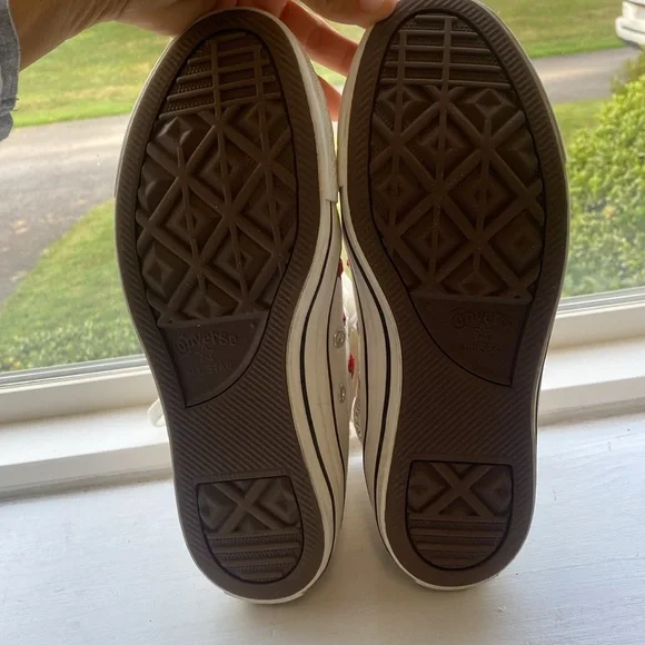 Converse Chuck Taylor ALL STAR White High-Tops with Red Heart & Roses Accents - Picture 15 of 15